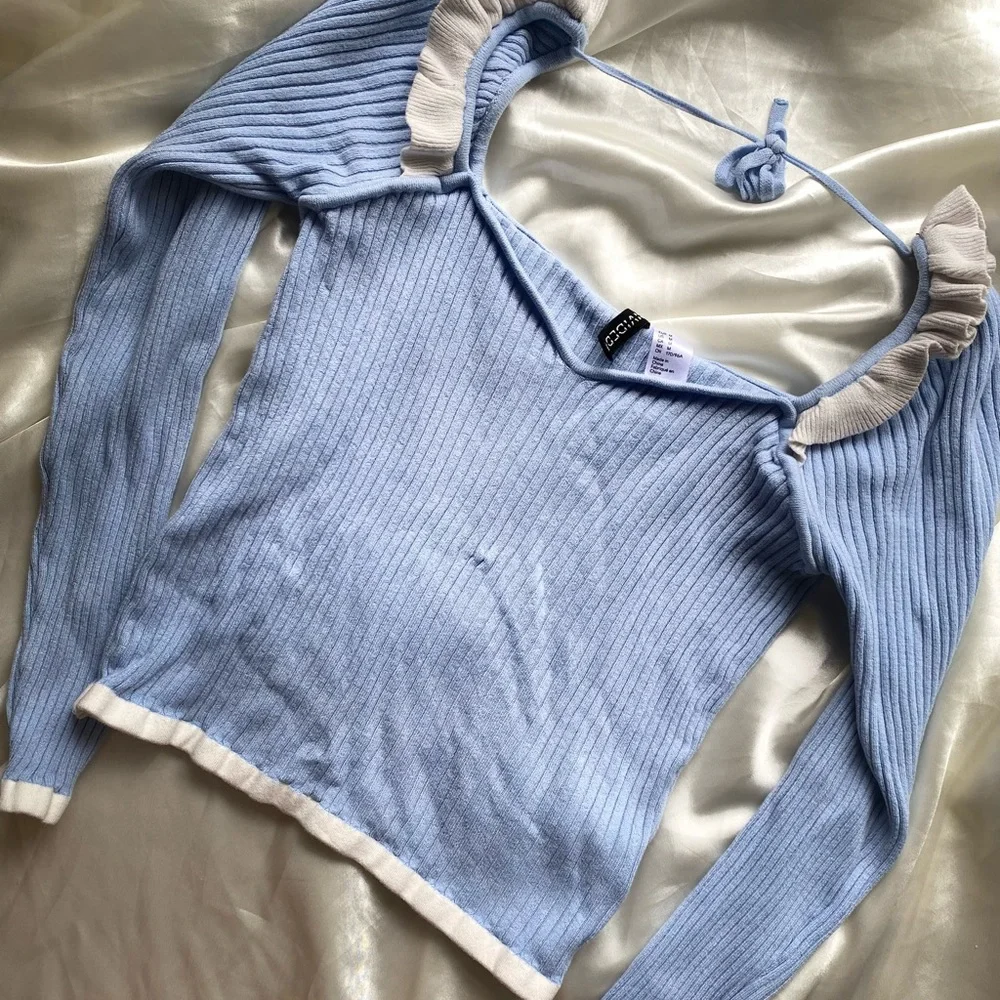 H&M Divided Light Blue Ribbed Top with Ruffle Details - Picture 1 of 2